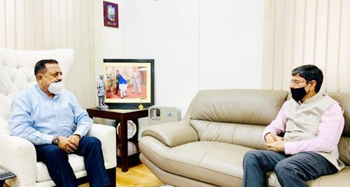 Nagaland Governor, RN Ravi with Union Minister Dr Jitendra Singh in New Delhi on August 24. (PIB Photo)